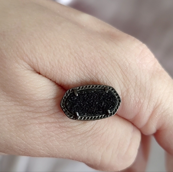 2/$10 Kendra Scott Single earrings - Picture 2 of 4